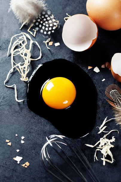 Raw eggs - Фото, изображение