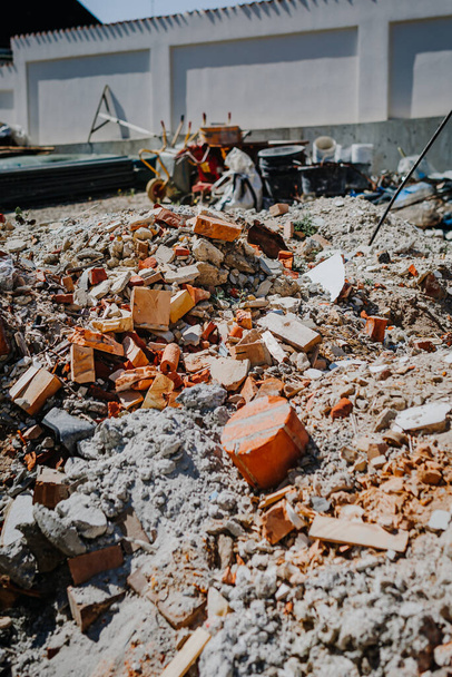Odpadky a sutiny na staveništi - Fotografie, Obrázek