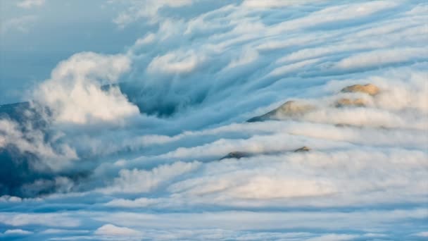 ağır bulutları Azores Adası üzerinde haddeleme - Video, Çekim