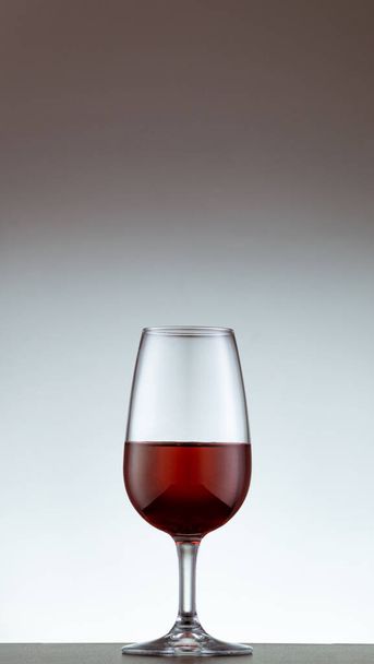 glass of red wine  - 写真・画像