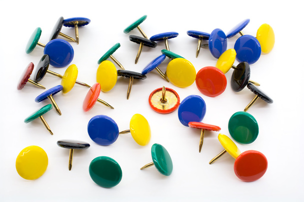 макрос постріл колекції кольорові thumbtacks - Фото, зображення