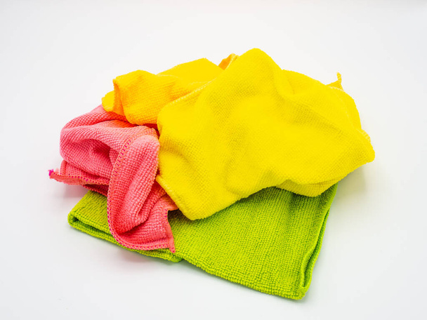 Nettoyage micro chiffon de nettoyage de fibre, chiffon de chiffon coloré sur fond blanc - Photo, image