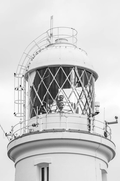 Закриття верхньої частини маяка Білла в Дорсеті. - Фото, зображення