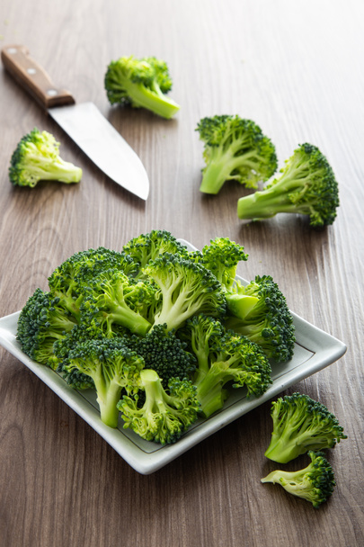 Zdravé zelené organické syrové brokolice kvítky - Fotografie, Obrázek