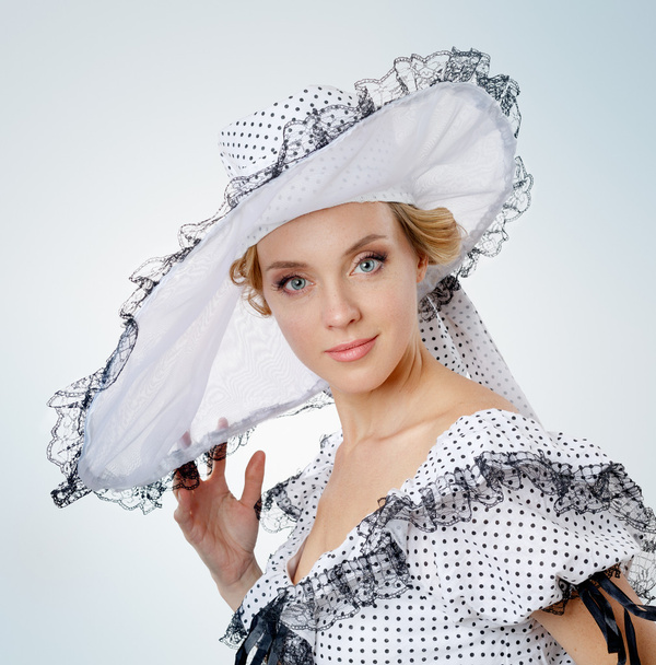 γυναίκα με καπέλο ρετρό πορτρέτο - Φωτογραφία, εικόνα