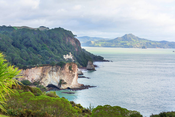 Lindas paisagens é a Ocean Beach, Nova Zelândia. Inspirador natural e fundo de viagem - Foto, Imagem