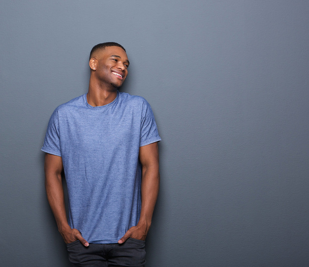sano afro-americano uomo sorridente
 - Foto, immagini