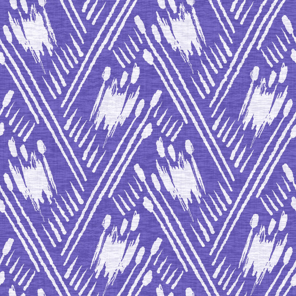 Raya púrpura muy peri color del año textura patrón sin costuras. Colorido tono de tendencia en el tono textura lino raya tela efecto fondo. Alta calidad JPG raster swatch. - Foto, Imagen