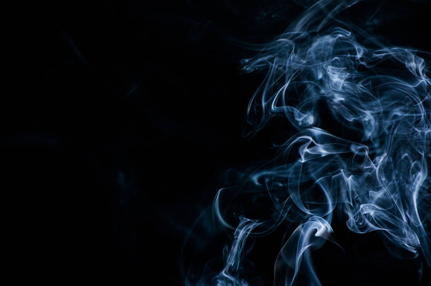 füst egy fekete háttér - Fotó, kép