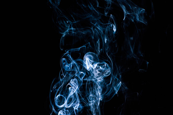 Smoke on a black background - Foto, afbeelding
