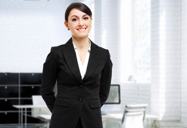 Businesswoman portrait in office - Фото, изображение