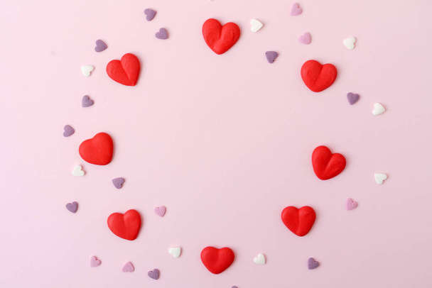 sugar hearts on pink background - Foto, Imagem