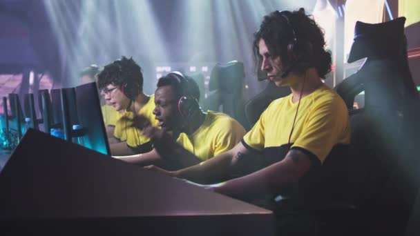 Diverse gamers loosing gaming tournament - Footage, Video