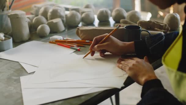 Woman Potter Is Drawing Vase - Footage, Video