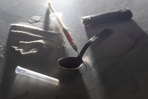 Différentes drogues, seringue. arrêter la toxicomanie - Photo, image