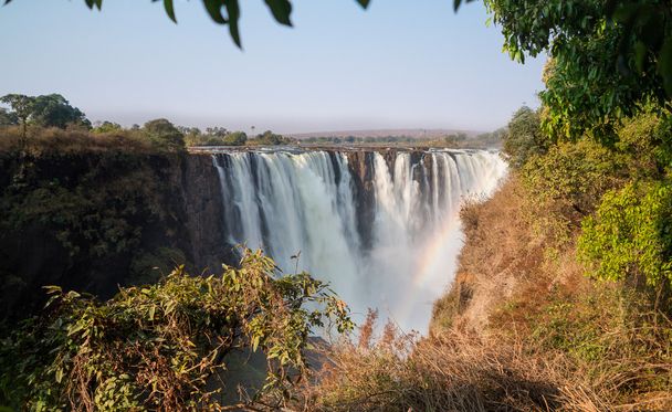 Agua de seda en Victoria Falls, Vista desde Zimbabue
 - Foto, imagen