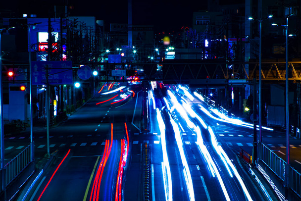 Ночная улица в центре города - Фото, изображение