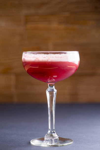 Bright cocktail on the bar - Фото, зображення