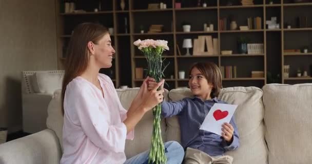 Woman receive congratulations on Mothers Day from loving son - Filmagem, Vídeo