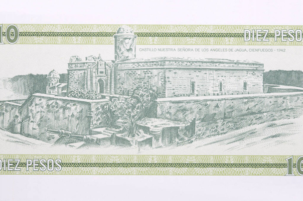 Castelo Nossa Senhora dos Anjos de Jagua a partir de dinheiro cubano - Pesos - Foto, Imagem