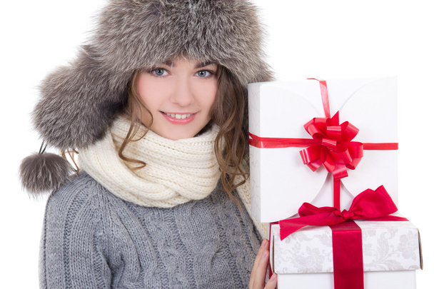 portrait of beautiful woman in winter clothes with christmas pre - Foto, immagini