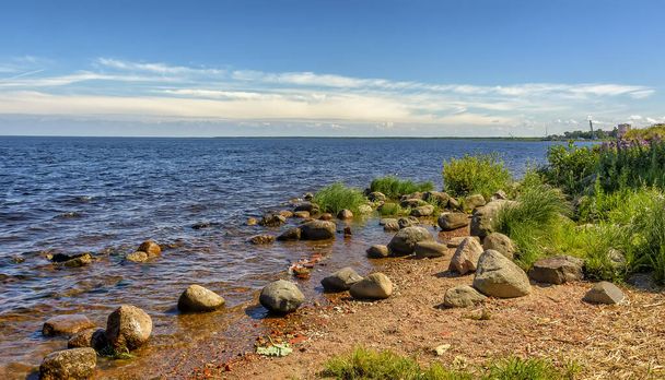 Laatokka sijaitsee Luoteis-Venäjällä. Se on suurin makean veden järvi Euroopassa. - Valokuva, kuva