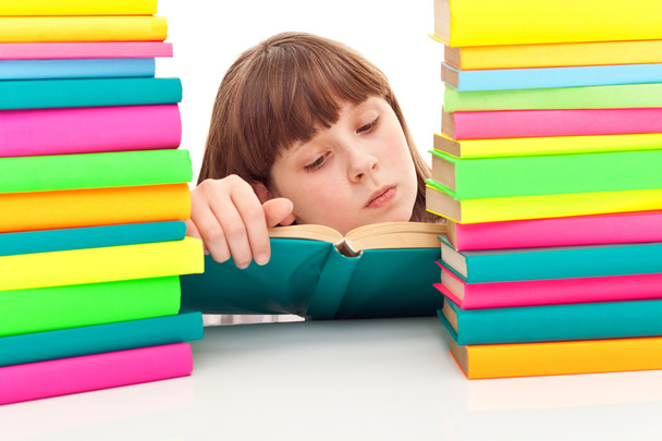 Schoolgirl reading - Foto, Imagen