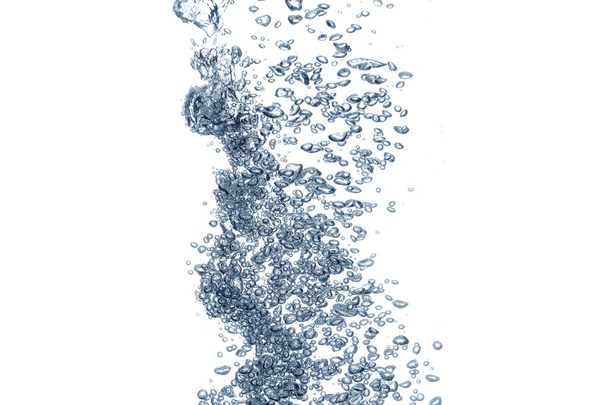 Tiszta víz légbuborékokkal fehér alapon - Fotó, kép