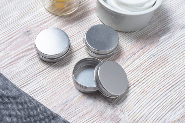 Silver toned, tin metal cases, boxes for gloss, cream, make up,  - 写真・画像