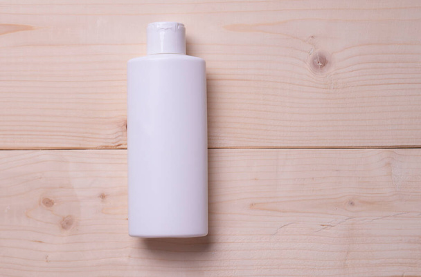 shampoo or hair conditioner bottle isolated - 写真・画像