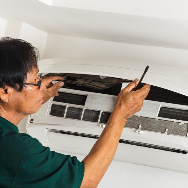 man repair air conditioner  - Photo, Image