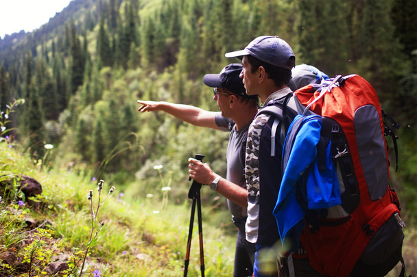 két backpackers-hegység - Fotó, kép