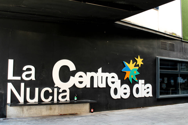 La Nucia, Alicante, Spain- November 28, 2021: Modern structure of The Daytime Seniors Building Center in La Nucia, Spain - Foto, Imagem