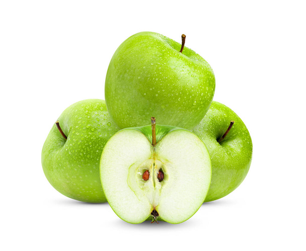 zelené jablko Izolované na bílém pozadí s kapkou vody v plné hloubce pole  - Fotografie, Obrázek