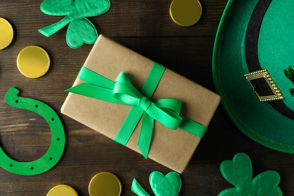 Different accessories for St.Patrick's Day, top view - Foto, imagen