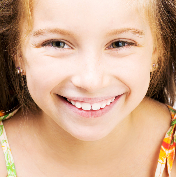 Smiling little girl - Valokuva, kuva