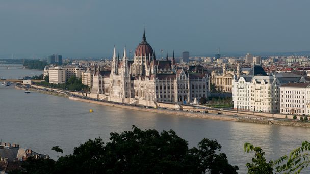 La rive du Danube
 - Photo, image