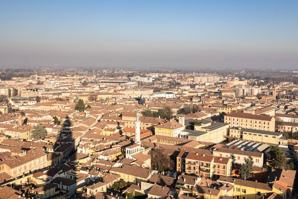 Cremona şehrinin en iyi manzarası, Lombardy - İtalya. - Fotoğraf, Görsel