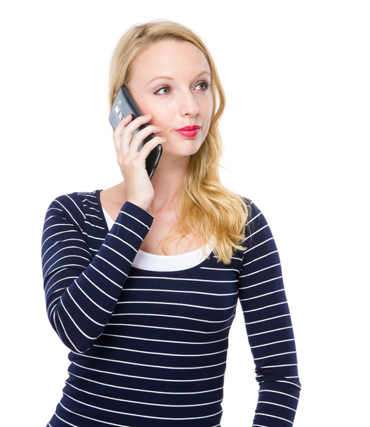 Frau telefoniert mit Handy - Foto, Bild