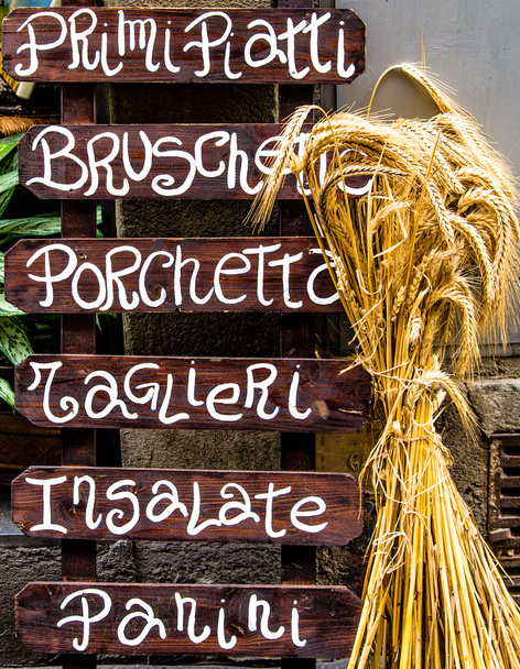 dřevěné italská restaurace nápis - Fotografie, Obrázek