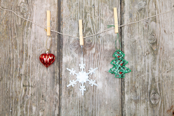 Christmas decorations on a rope - Foto, Bild