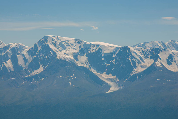 Región de glaciares eternos Aktru en la cresta de Chuysky Norte, República de Gorny Altai, Rusia - Foto, imagen