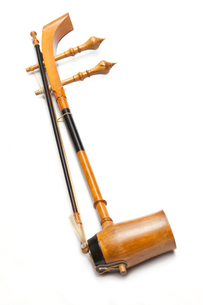 Скрипка или сопрано звучащий струнный тайский музыкальный инструмент
 - Фото, изображение