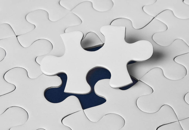 Puzzle jigsaw with a missing piece - Zdjęcie, obraz