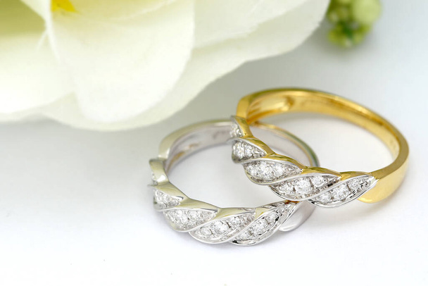 Couple Diamond Ring On Floer Background - Photo, Image