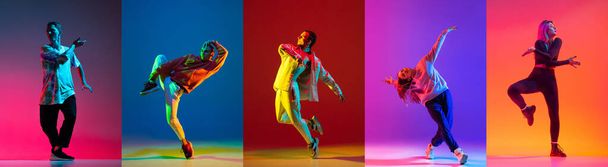 Коллаж. Две молодые активные пары, мальчики и девочки, танцующие конкурсантки, хип-хоп, изолированные над разноцветным бэкграундом в неоне - Фото, изображение