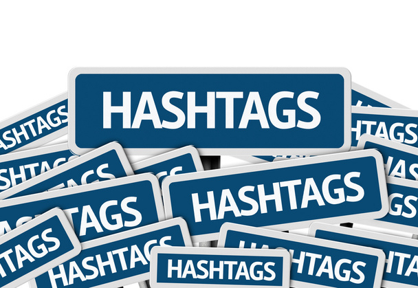 Hashtags escritas em sinal de estrada múltipla
 - Foto, Imagem