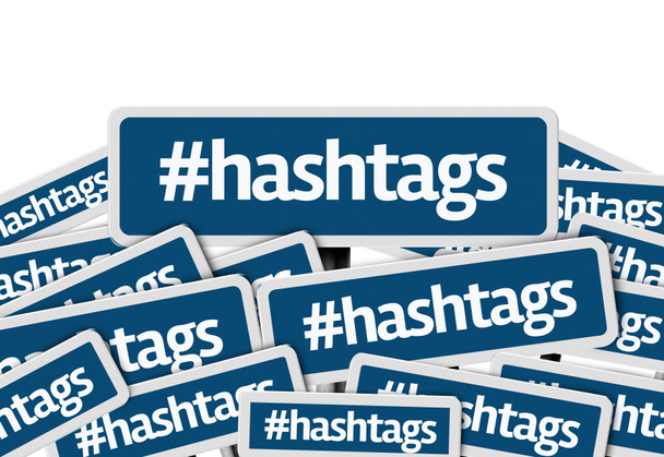 Hashtags escritas em sinal de estrada múltipla
 - Foto, Imagem