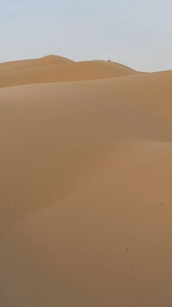 el paisaje de la duna dukhan Sand en qatar. Enfoque selectivo - Foto, Imagen