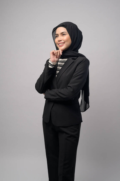 A beautiful business woman with hijab portrait on white background - Fotoğraf, Görsel